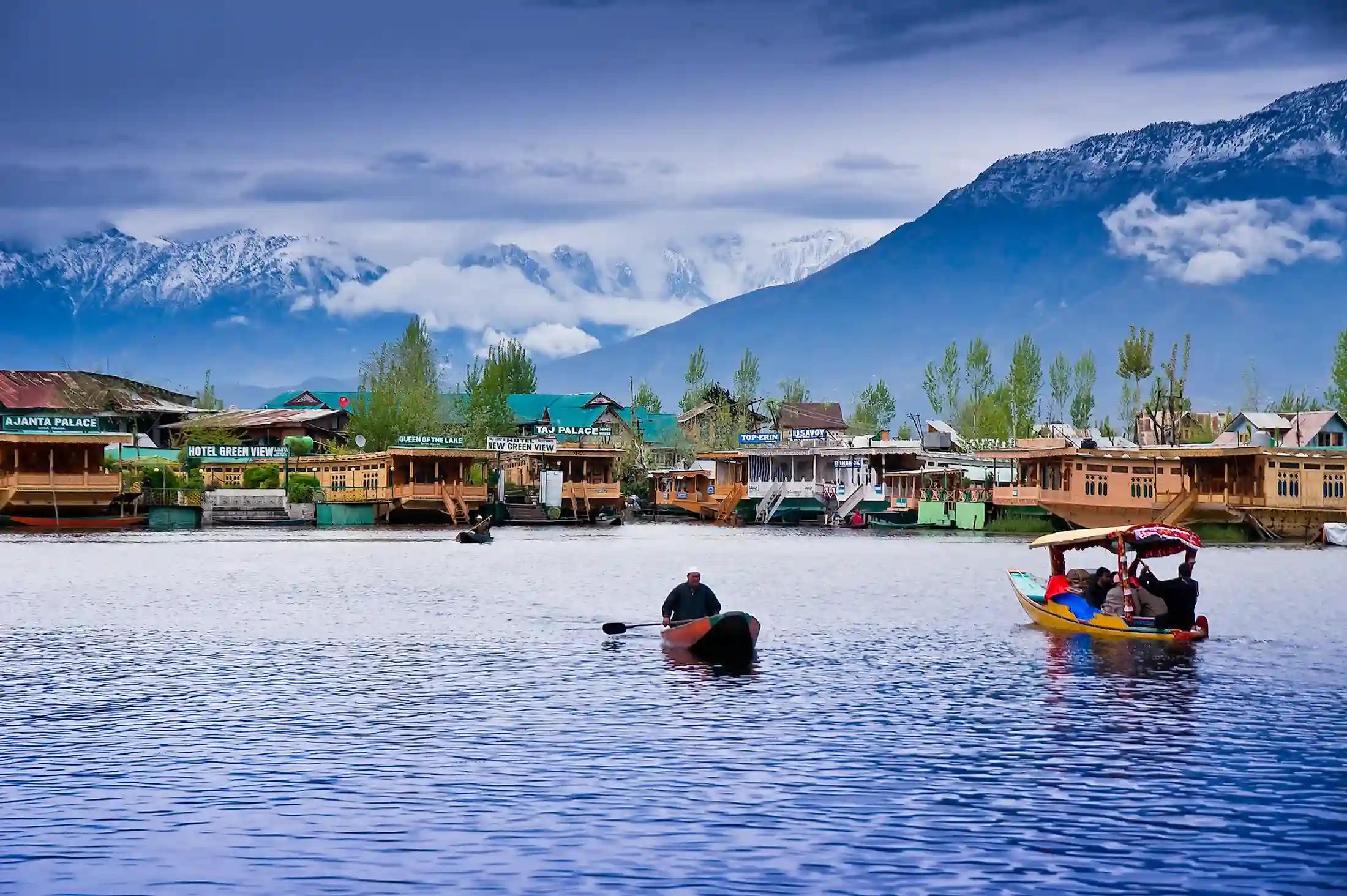 Dal lake house boat
