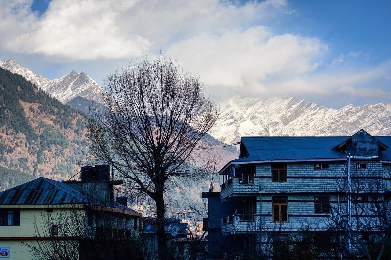 Manali himachal travel package view