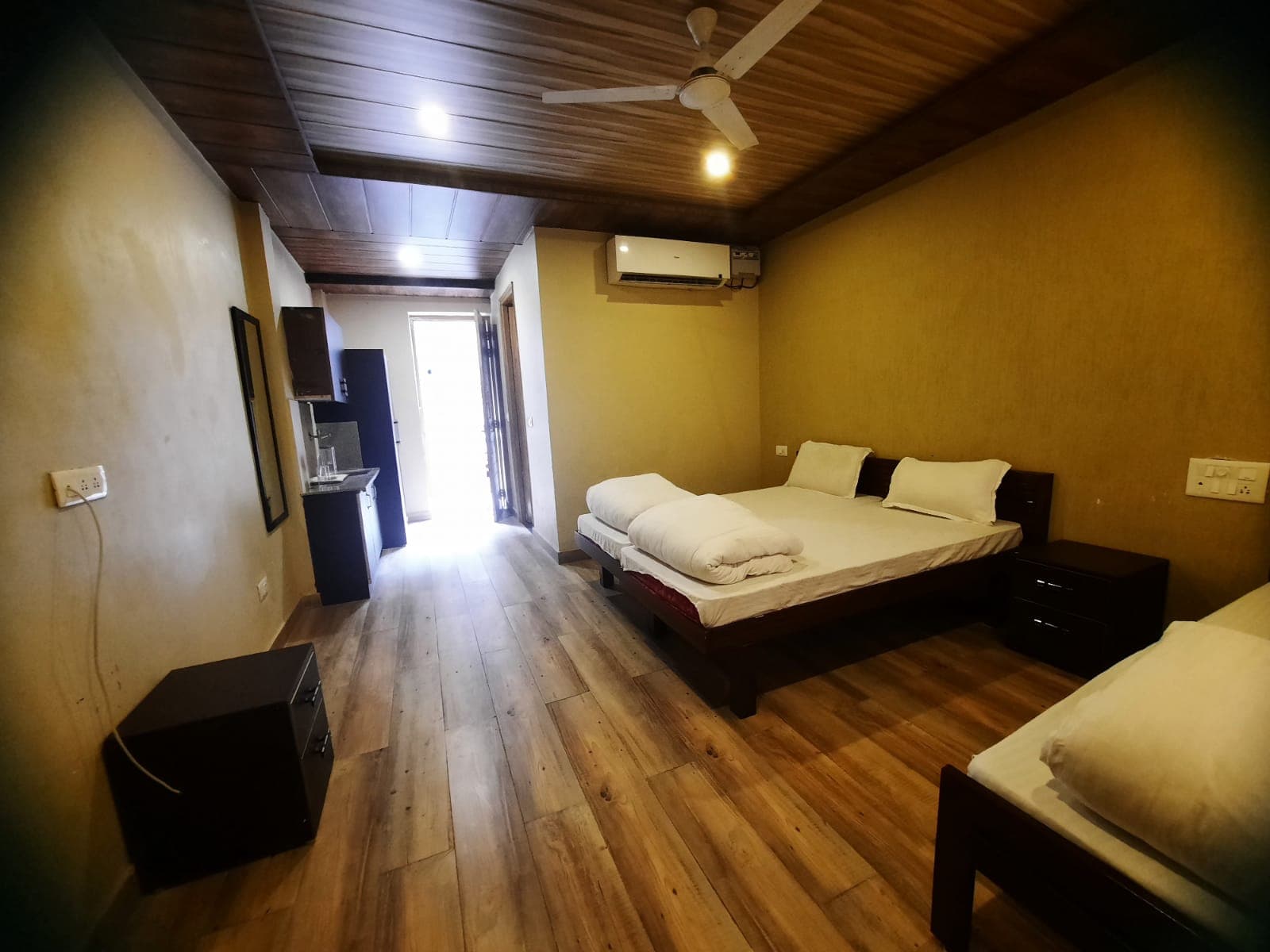 room in rishikesh camp