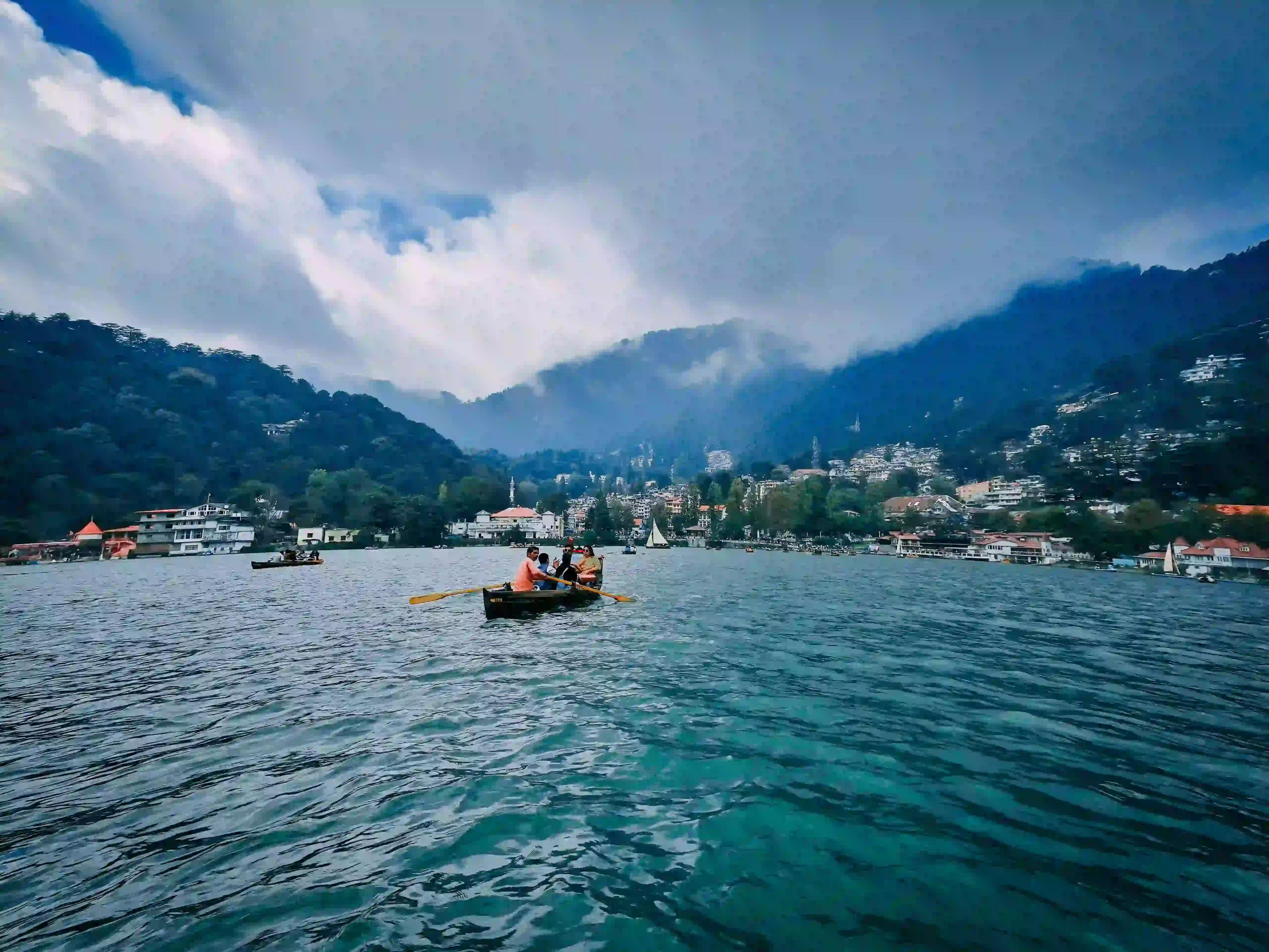 Nainital lake